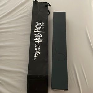 Original Harry Potter Ollivanders HWD Int Elder 13” Wand